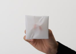 Klasse<br>für<br>Schmuck<br>und<br>Gerät