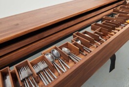 Klasse<br>für<br>Schmuck<br>und<br>Gerät