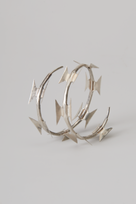 Klasse<br>für<br>Schmuck<br>und<br>Gerät