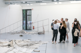 Klasse<br>für<br>Schmuck<br>und<br>Gerät